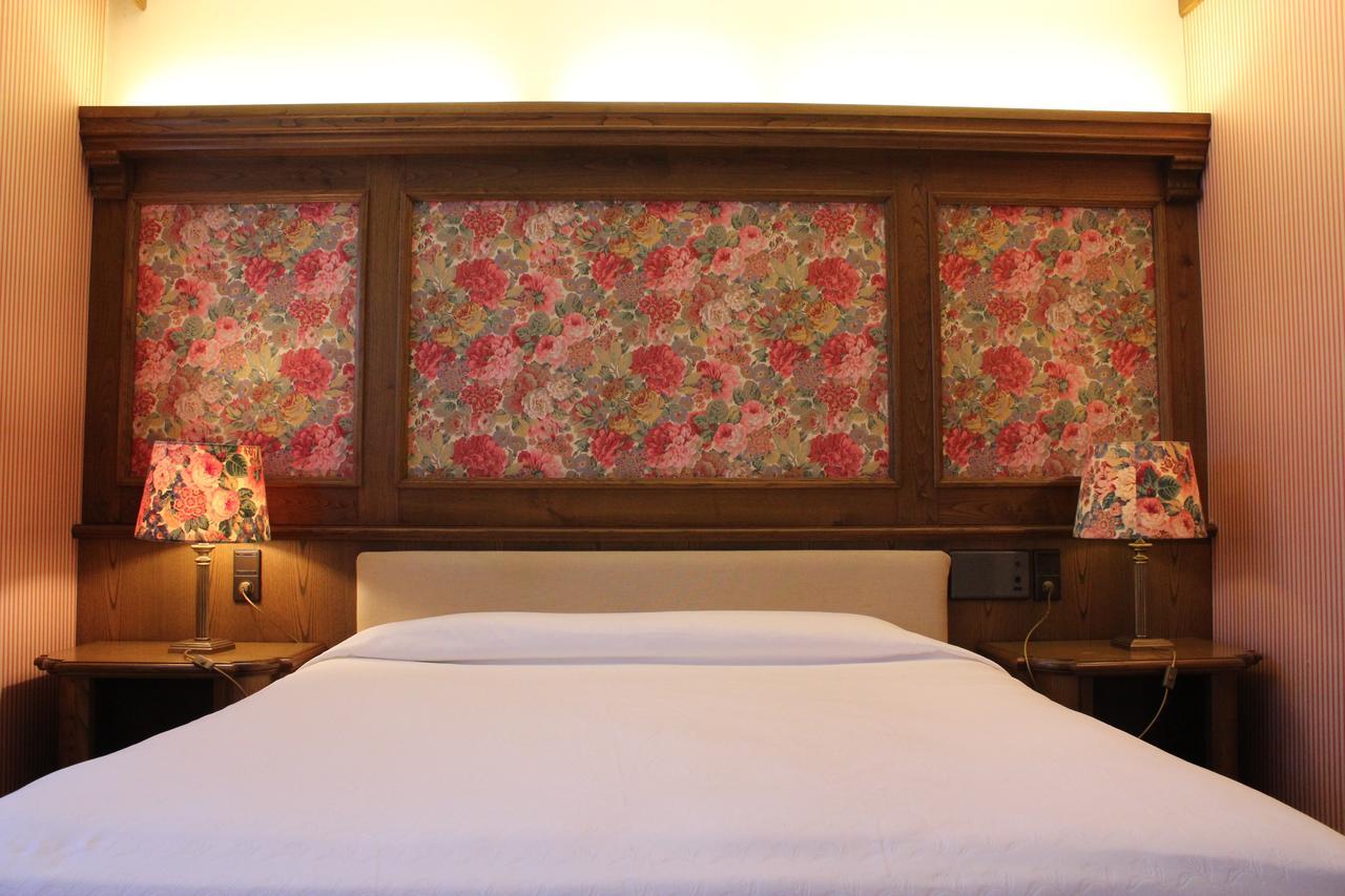 גאליו Hotel La Lepre Bianca מראה חיצוני תמונה
