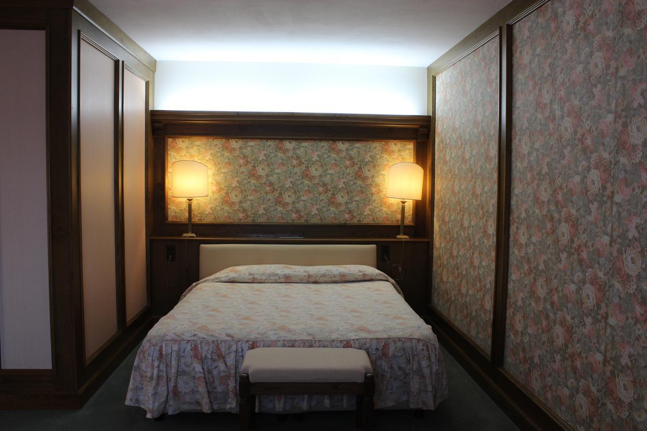 גאליו Hotel La Lepre Bianca מראה חיצוני תמונה