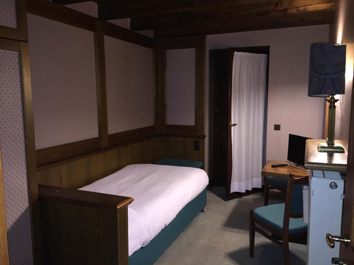 גאליו Hotel La Lepre Bianca מראה חיצוני תמונה