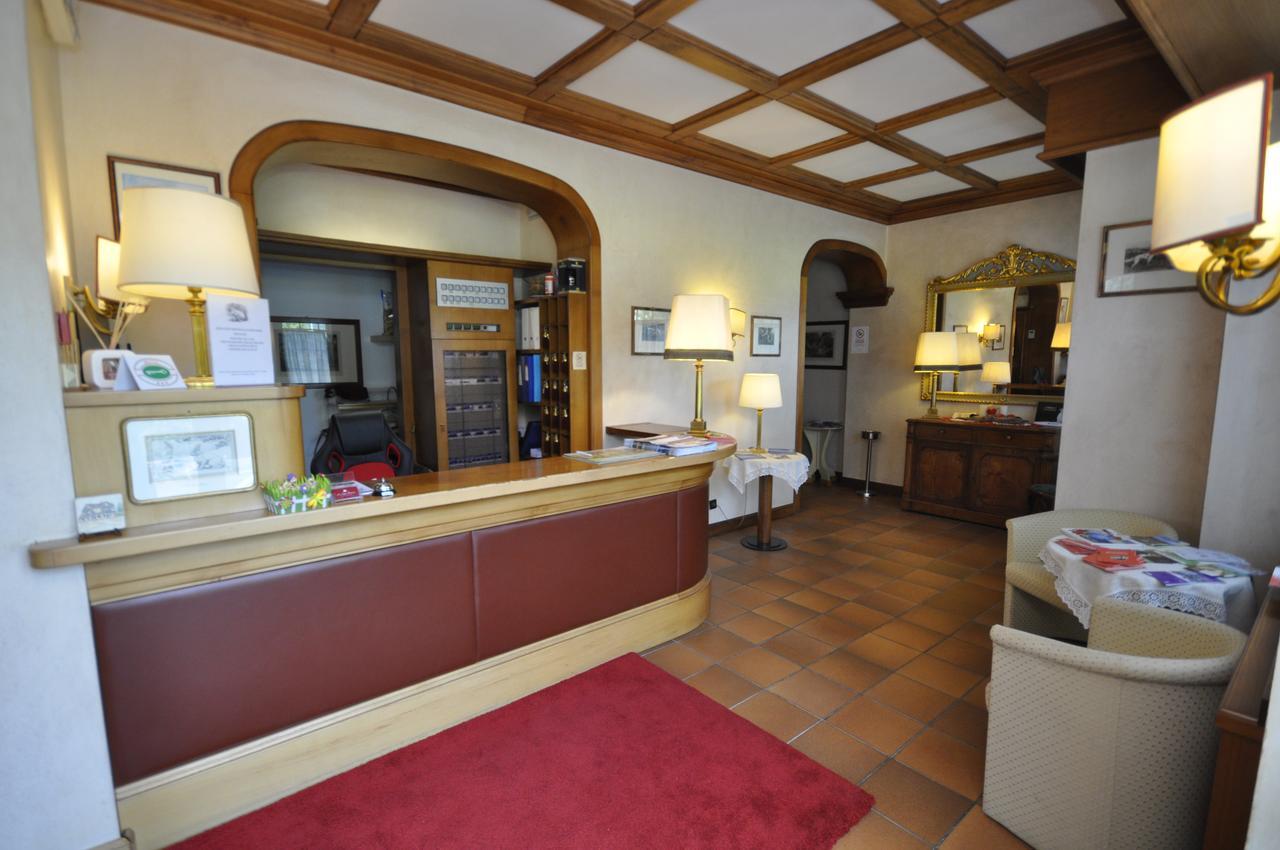 גאליו Hotel La Lepre Bianca מראה חיצוני תמונה