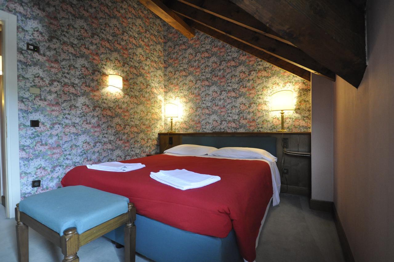 גאליו Hotel La Lepre Bianca מראה חיצוני תמונה