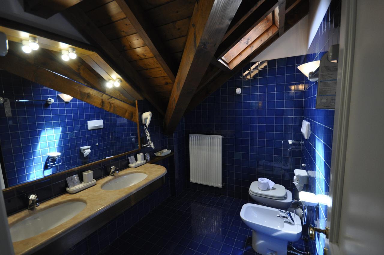 גאליו Hotel La Lepre Bianca מראה חיצוני תמונה