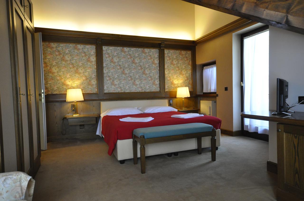 גאליו Hotel La Lepre Bianca מראה חיצוני תמונה