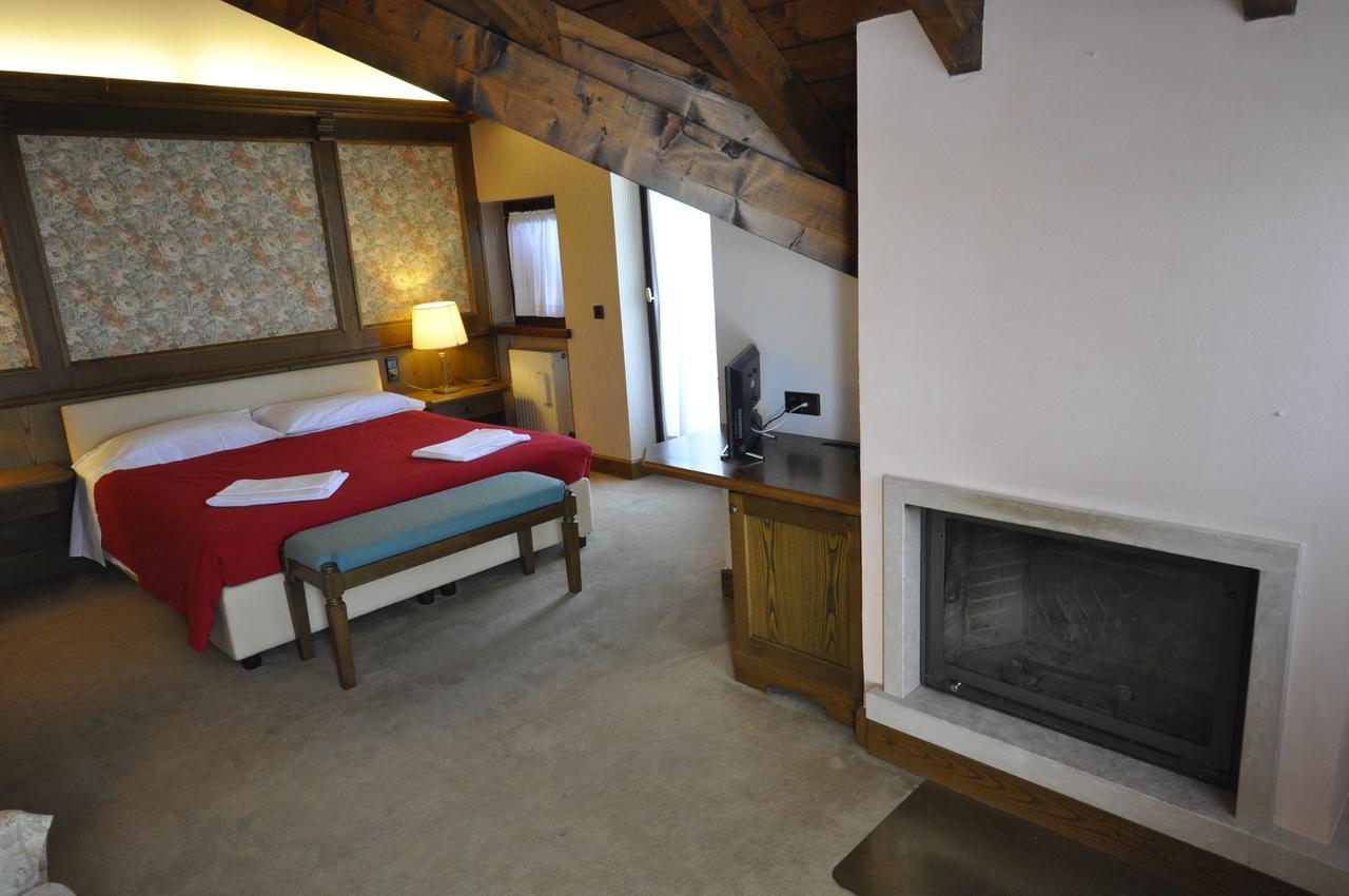 גאליו Hotel La Lepre Bianca מראה חיצוני תמונה