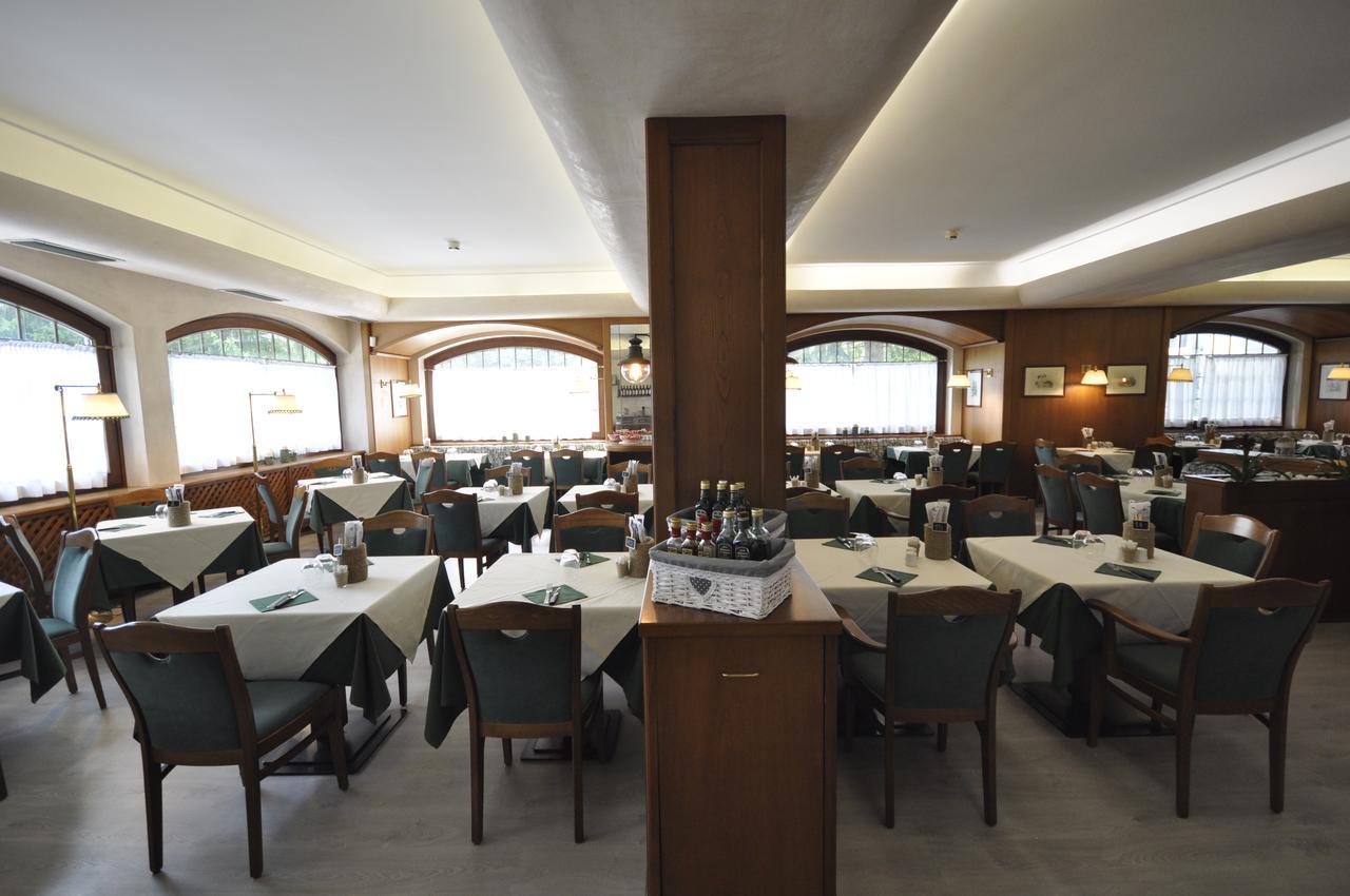 גאליו Hotel La Lepre Bianca מראה חיצוני תמונה