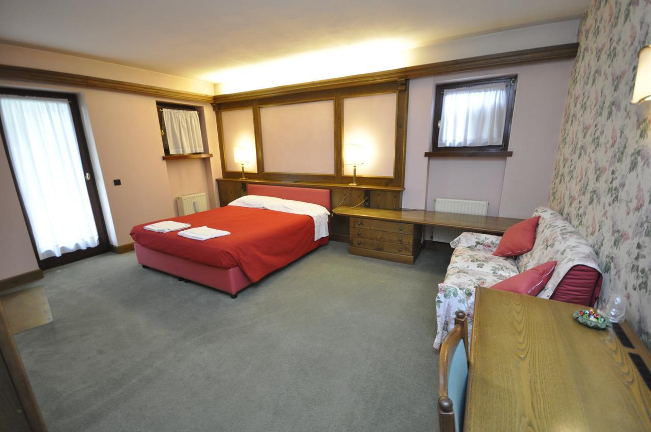 גאליו Hotel La Lepre Bianca מראה חיצוני תמונה