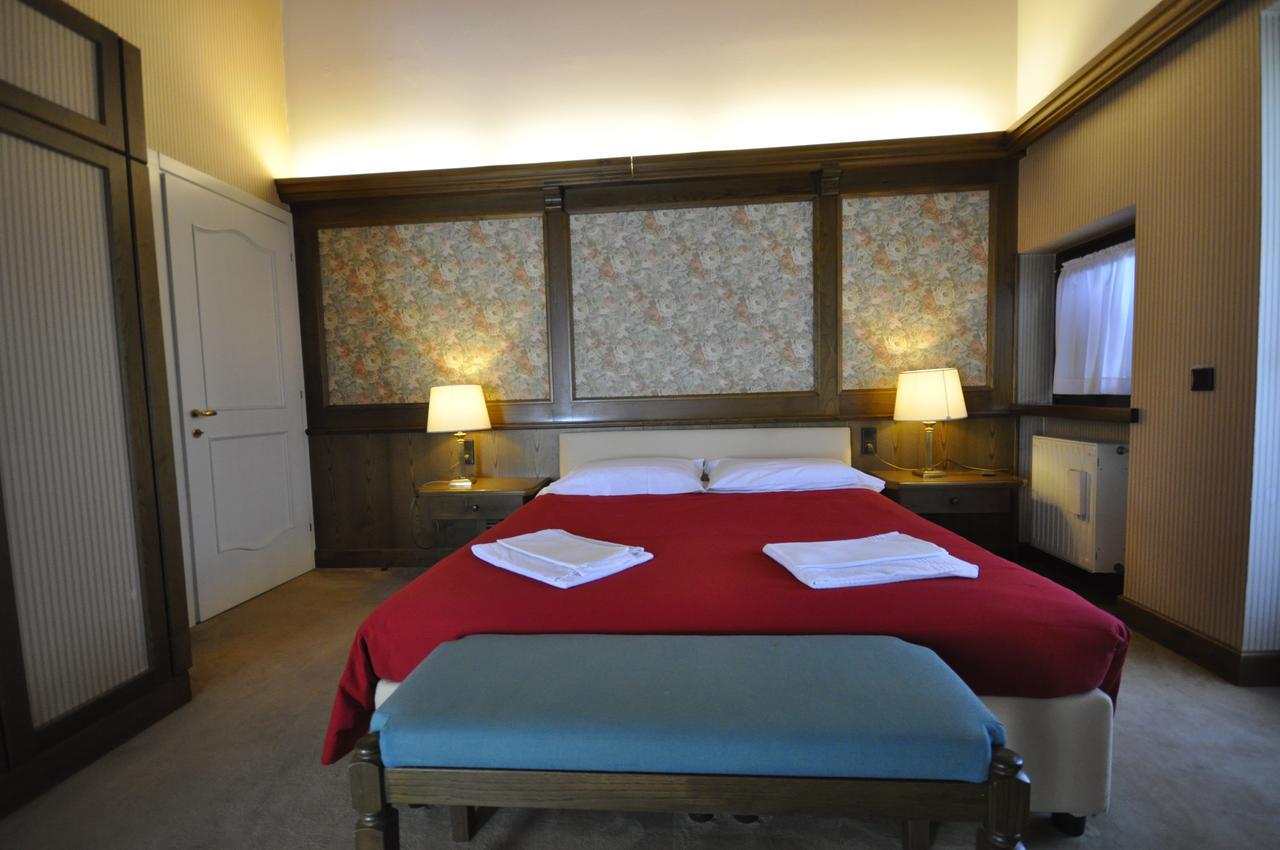 גאליו Hotel La Lepre Bianca מראה חיצוני תמונה