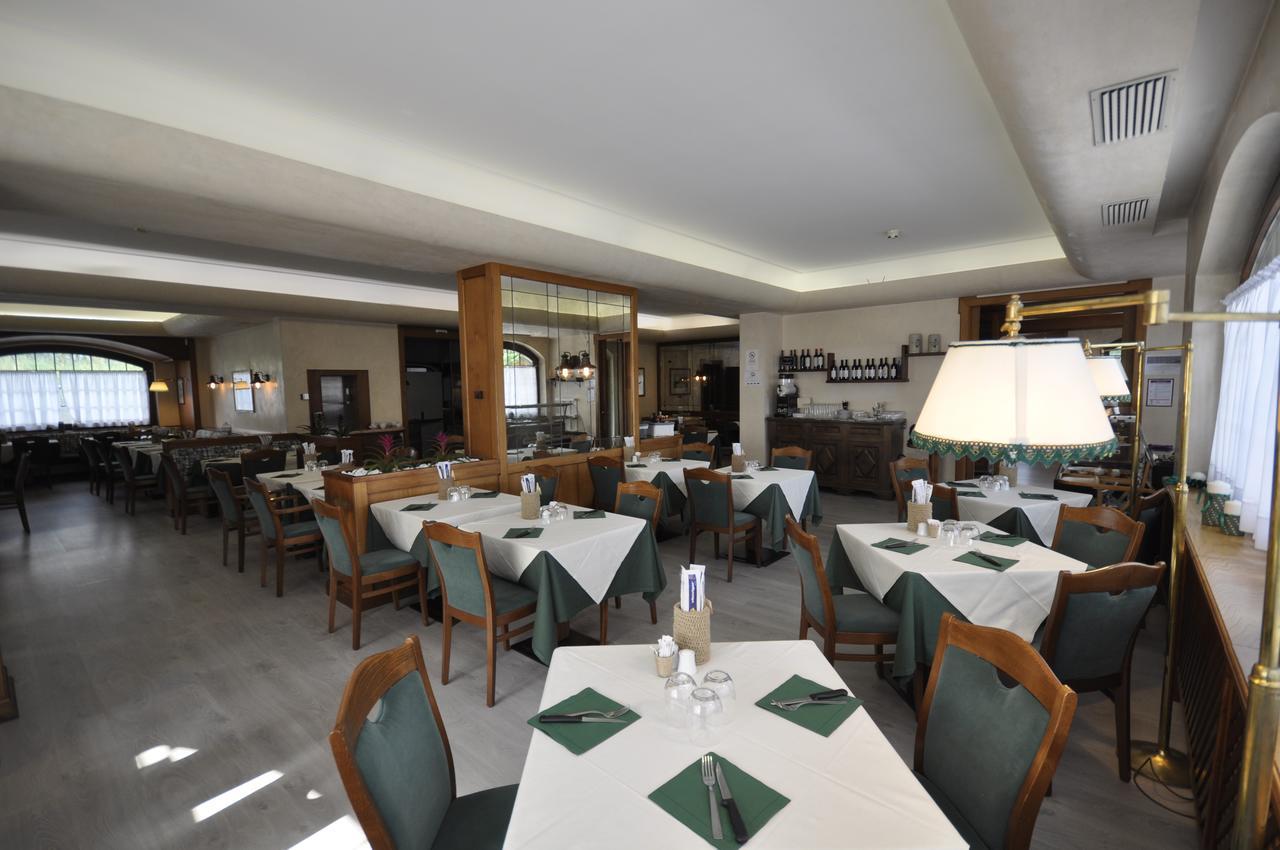 גאליו Hotel La Lepre Bianca מראה חיצוני תמונה